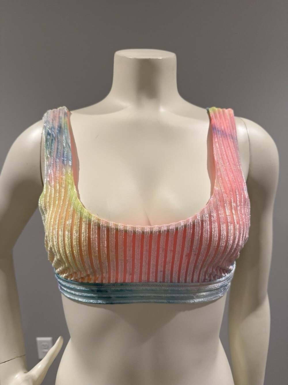 NWT Dippin' Daisy's Zen top bikini in candy tie-dye color & ribbed material XS